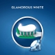Crest Glamorous White dantų pasta 116g.